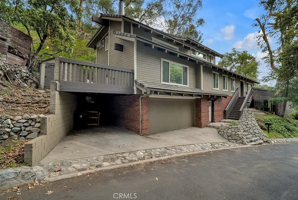 4 bed, 2700 sqft, $6,500 — Photo 1