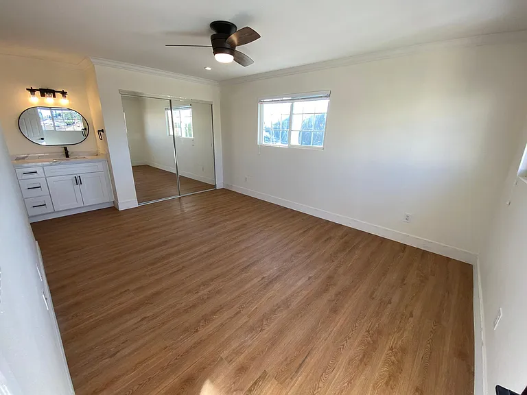 2937 W Carson St — Photo 12