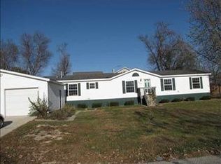 202 Lakeshore Dr, Nashua, IA 50658