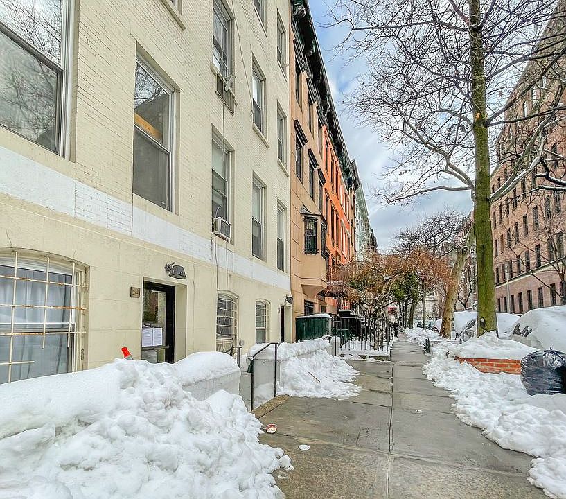 1st image of 211 E 31st St APT 1A