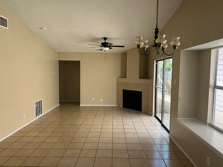 9446 Valley Rdg — Photo 4