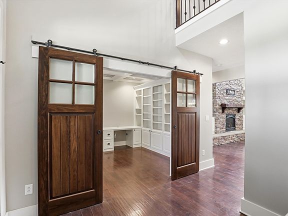 4th image of 16906 Catkins Ct