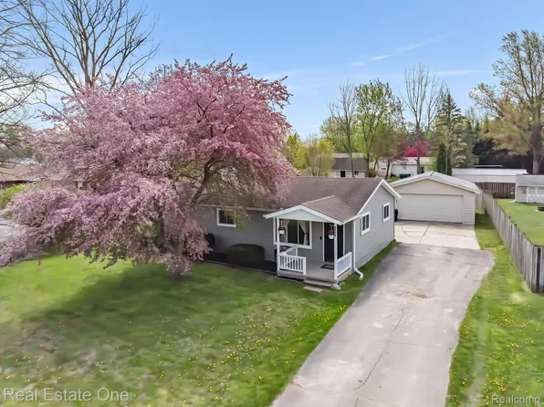 201 Montague St, Van Buren Township, MI 48111