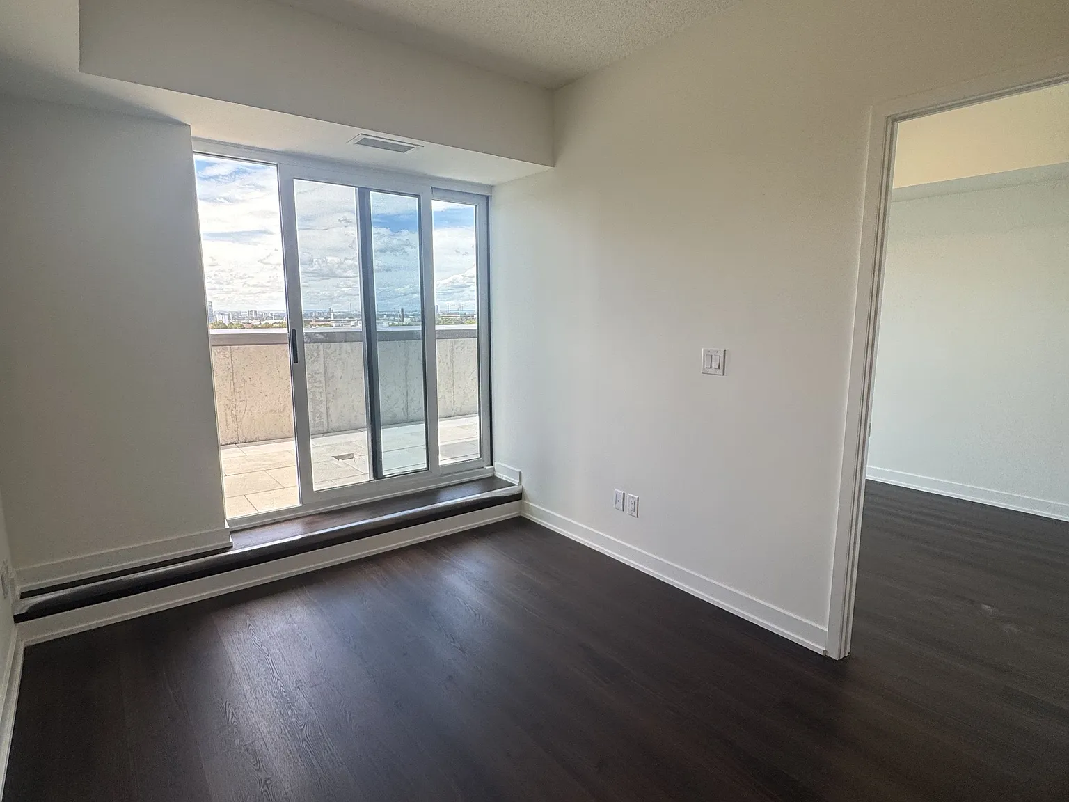 Yorkwood Condos — Photo 4