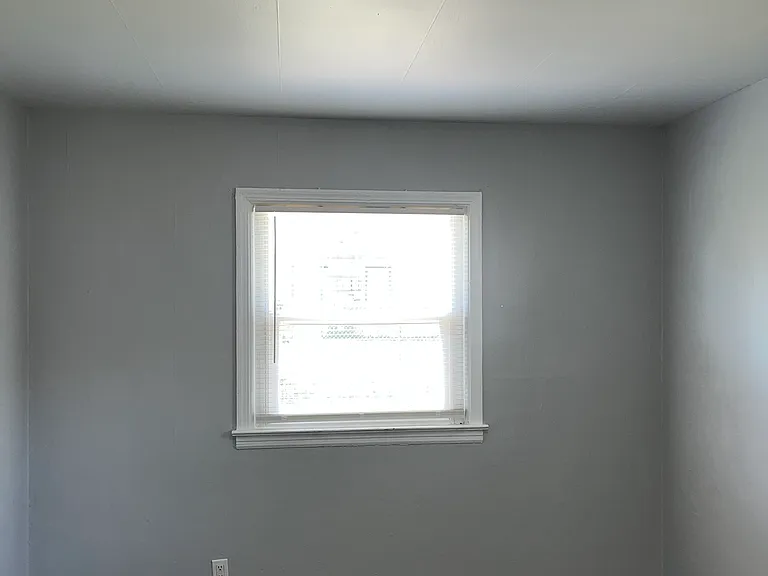2226 N Kenyon St — Photo 13