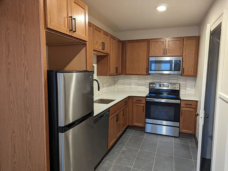 1401 Main Street — Photo 6