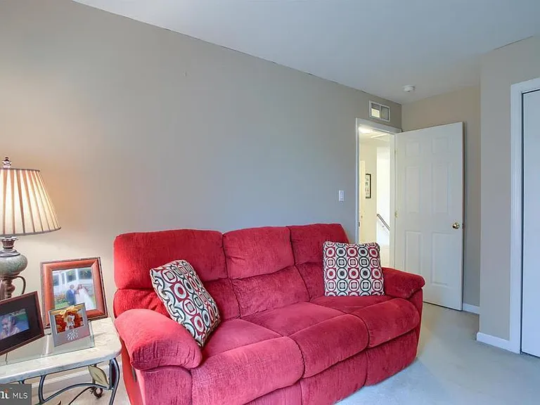 59 Keefer Way — Photo 21
