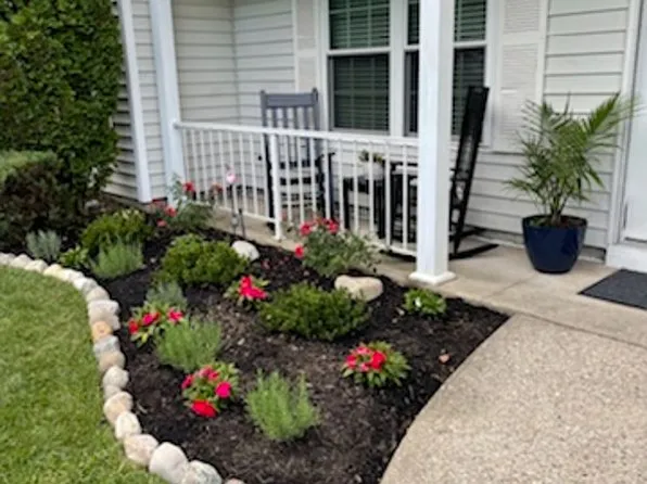 7 Wren Path, Coram, NY 11727