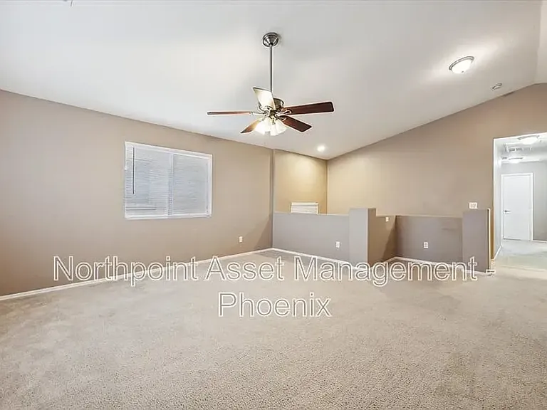 4906 N 113th Dr — Photo 9