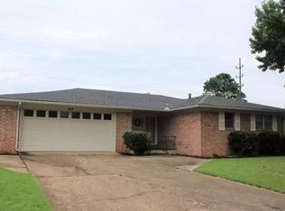 817 Cottonwood St, Ardmore, OK 73401