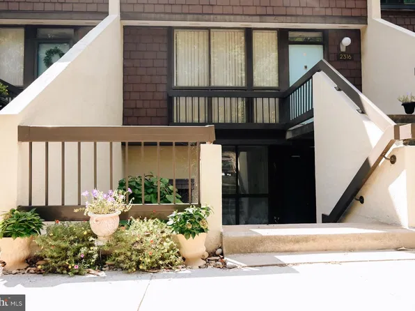 2318 S Quincy St #1, Arlington, VA 22204