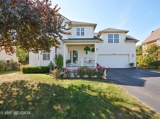 657 Sennett St, Batavia, IL 60510