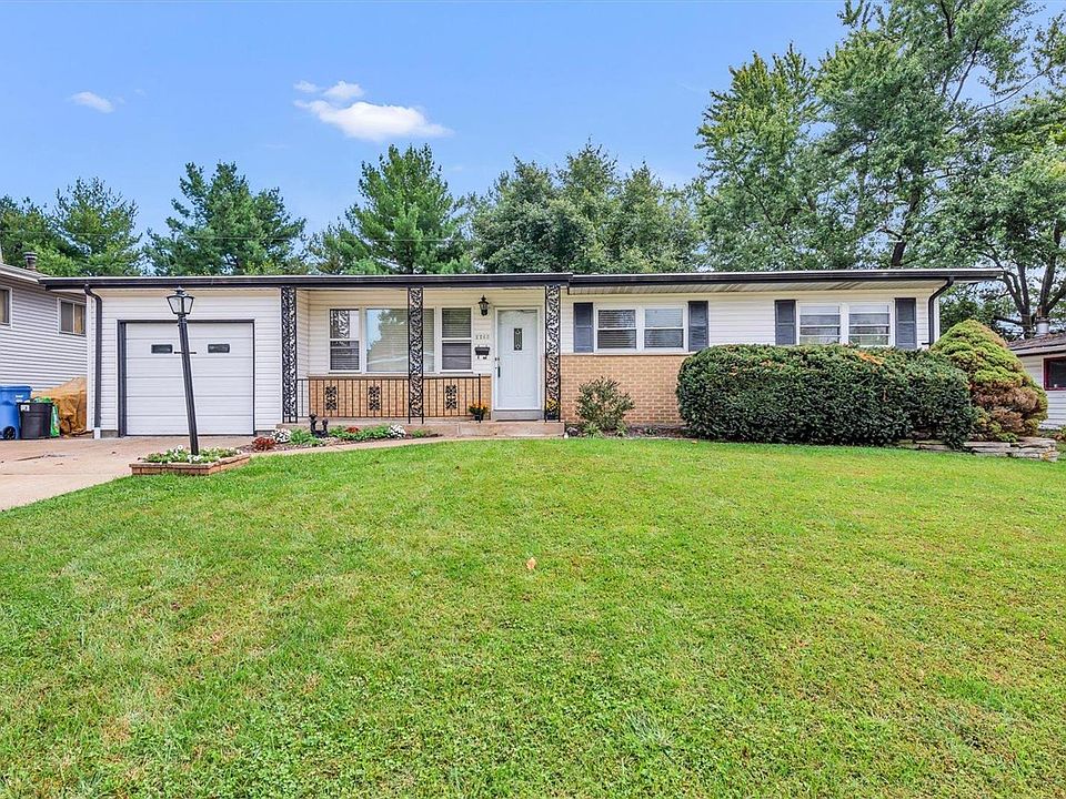 1st image of 2260 Martin Dr