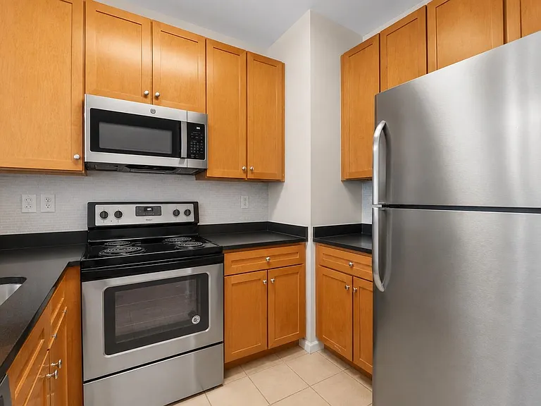 24 Avenue At Port Imperial #236 — Photo 36