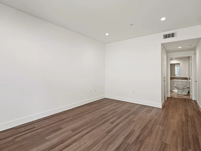 Bedroom with Closet and Bathroom