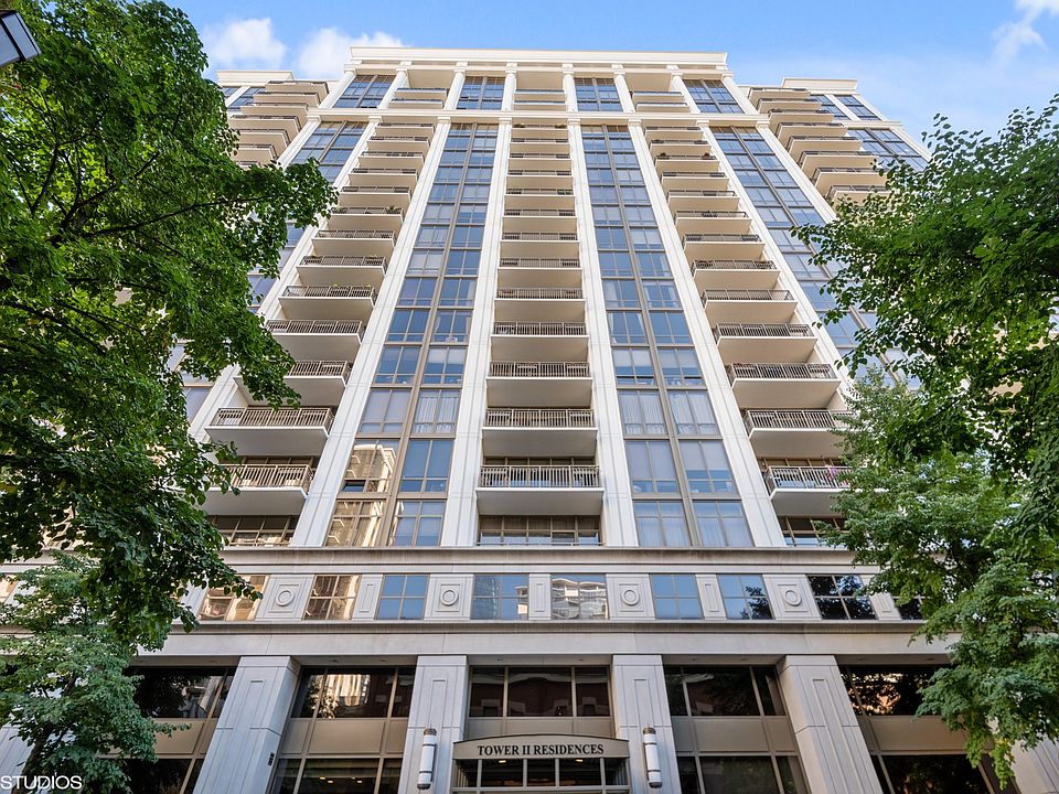 1st image of 1335 S Prairie Ave Unit 702