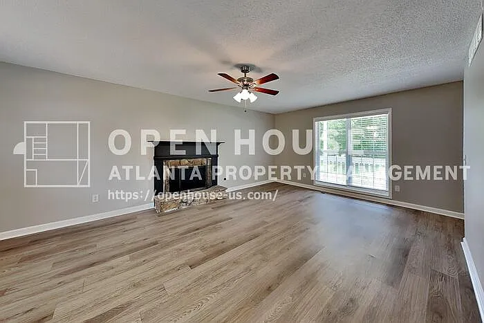 31 Courtney Ln — Photo 4