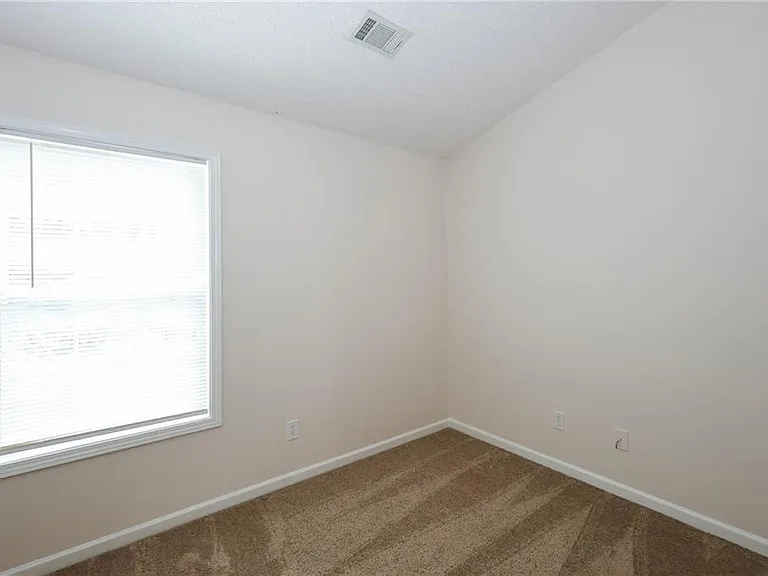 7705 Commerce Ct — Photo 27
