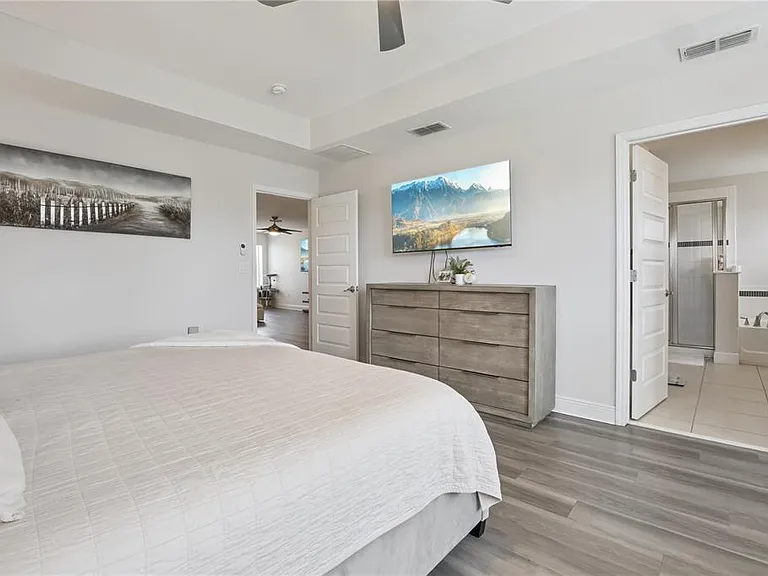 10224 Atwater Bay Dr — Photo 14