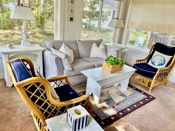 28 Windward Street UNIT 28, Mashpee, MA 02649