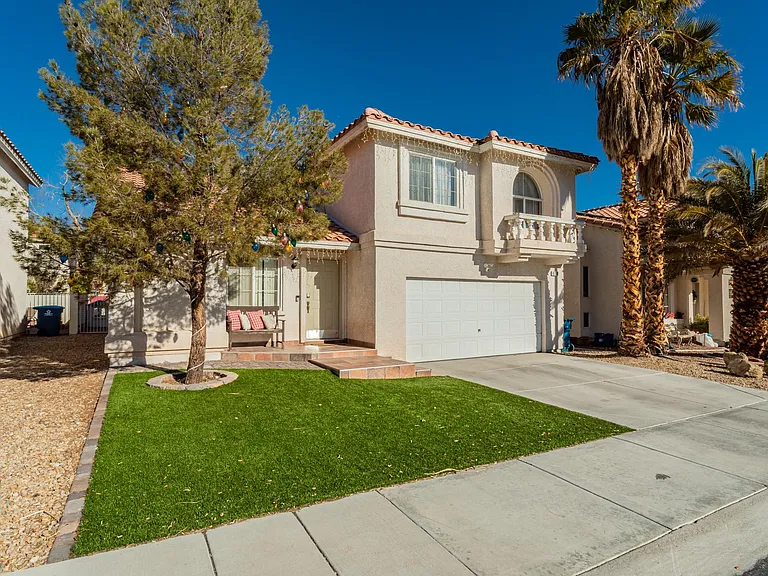 8708 Raindrop Canyon Ave — Photo 17