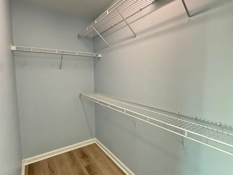 413 Hamlet Park Dr — Photo 20