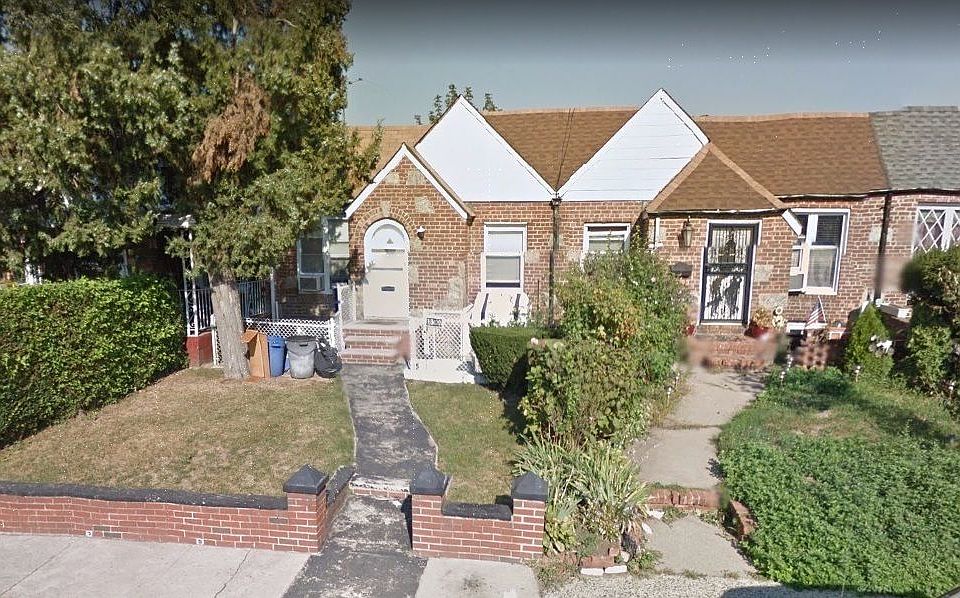 1st image of 18507 Dunlop Ave
