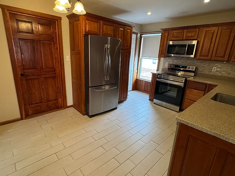 218-220 Lafayette St #220-1 — Photo 13