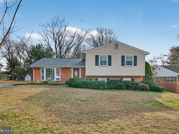 13603 Floris St, Herndon, VA 20171