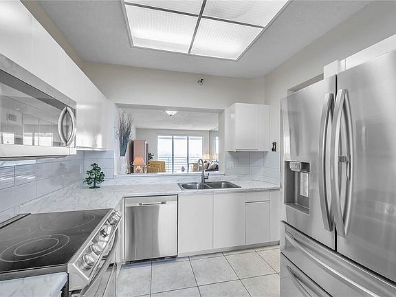 3rd image of 7902 Sailboat Key Blvd S APT 602