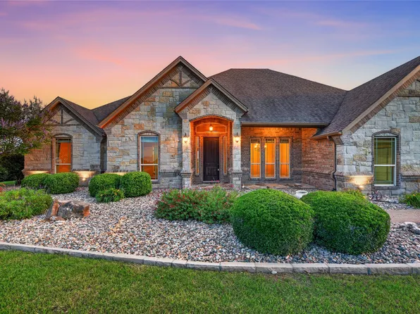 312 Ellis Ridge Dr, Weatherford, TX 76085