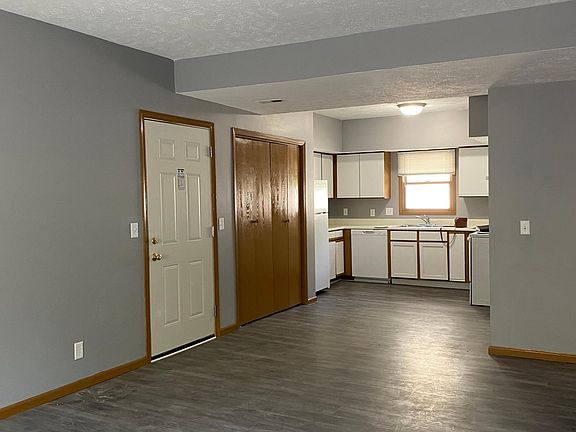 3rd image of 448 N 24th St APT 2