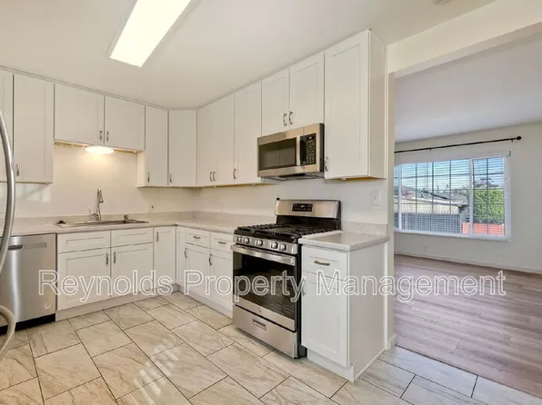 3341 Chamoune Ave, San Diego, CA 92105