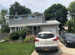 315 Whipple St, Brentwood, NY 11717