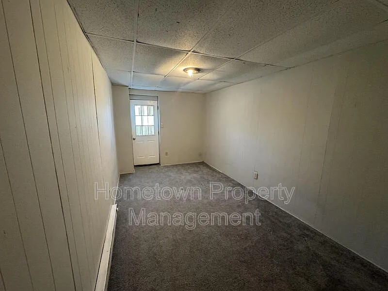 2 bed, 1.0 bath, $1,000 — Photo 4