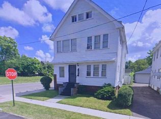 3749 E 143rd St #3, Cleveland, OH