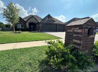 14124 E 91st St N, Owasso, OK 74055