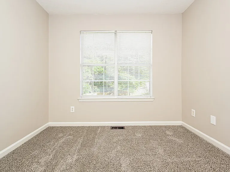 2499 Brianna Dr — Photo 13