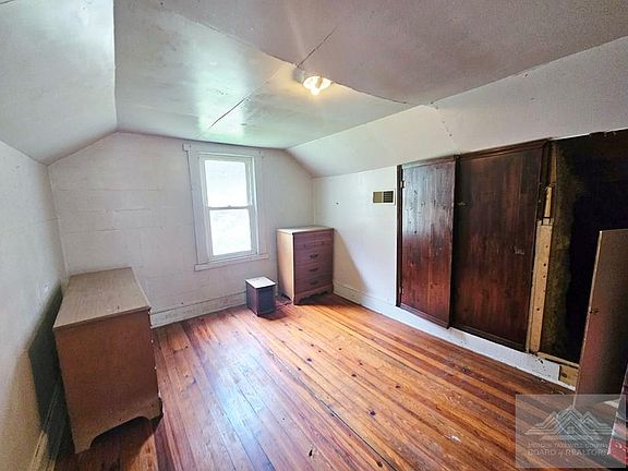 11th image of 345 Mary Branch Rd