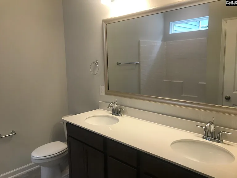 1355 Tamarind Ln — Photo 10