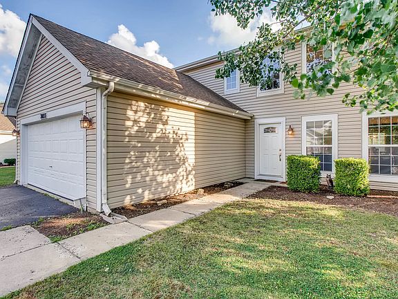 3rd image of 20855 W Bangor Ct