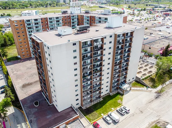 100 Adamar Rd #809, Winnipeg, MB R3T 3X6