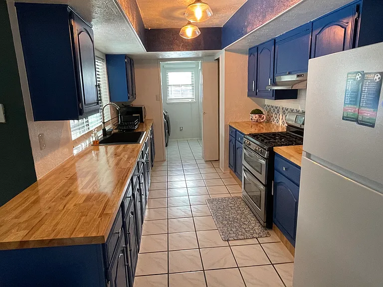 1922 Rambling Ridge Ln — Photo 8