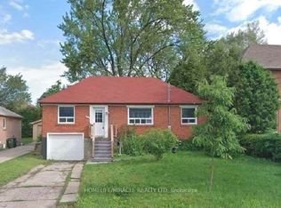 106 Johnston Ave, Toronto, ON M2N 1H2