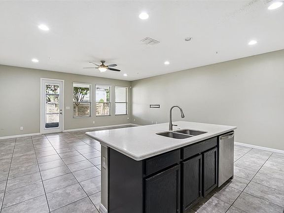 4th image of 618 Merry Brook Cir