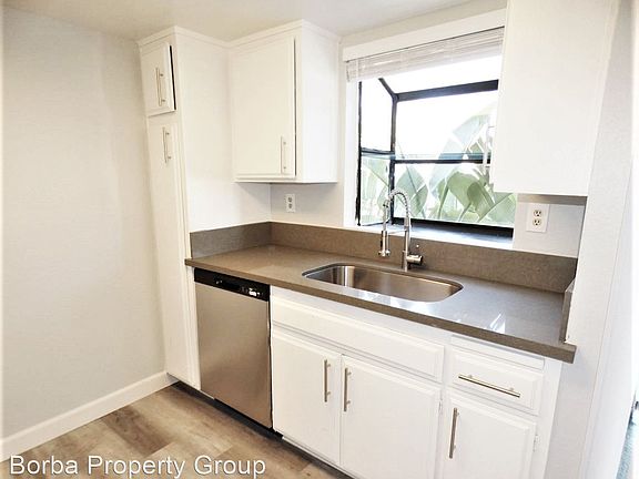 2nd image of 1066 Roswell Ave APT 201