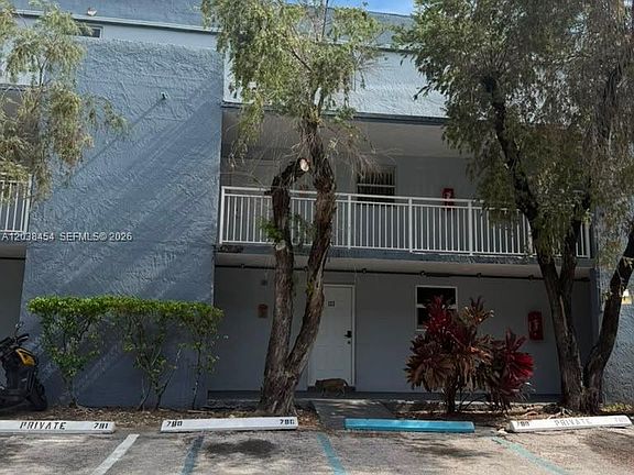 2nd image of 9375 Fontainebleau Blvd APT L225