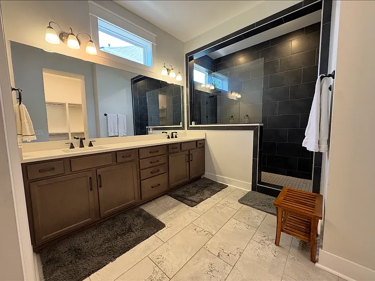 924 Tynan Way — Photo 12