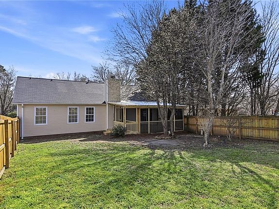 3rd image of 4217 Chilton Way