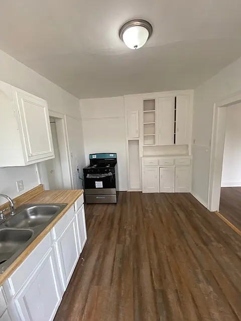 2 bed, $1,050 — Photo 3